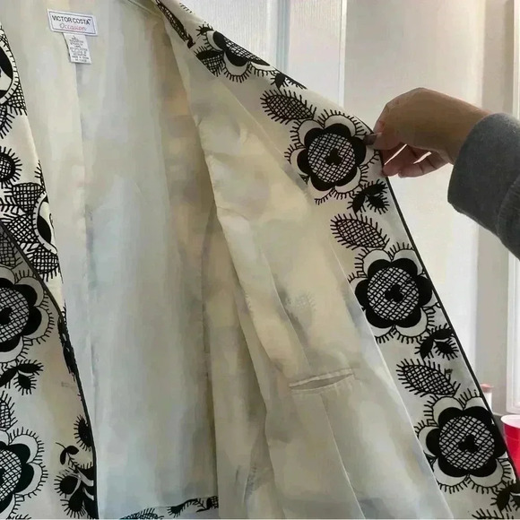 Floral Off White and Black Blazer By Victor Costa - Picture 8 of 10